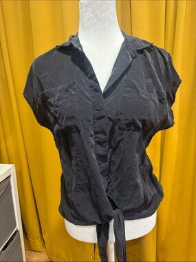 C. Wonder Black Short-Sleeve Button Front Tie Shirt